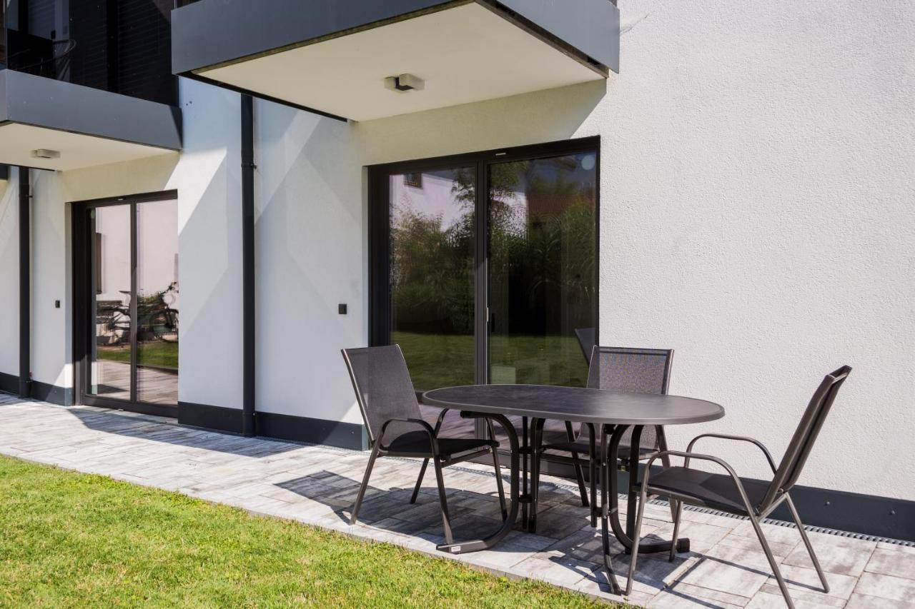 Moderne Wohnung Mit Terrasse Innsbruck Bagian luar foto